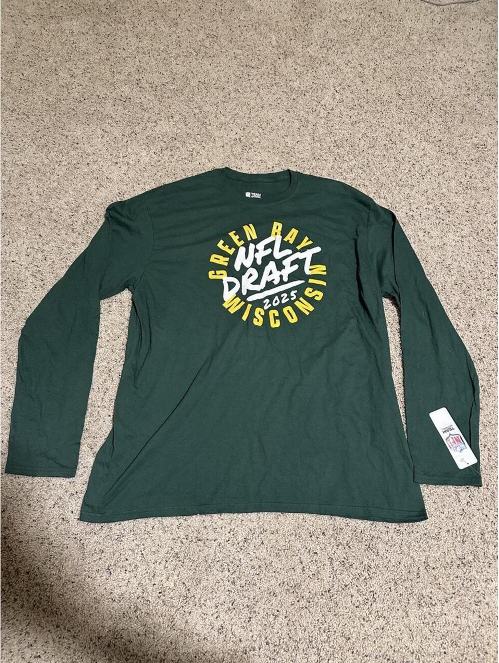 NFL Men's Green Tshirt
